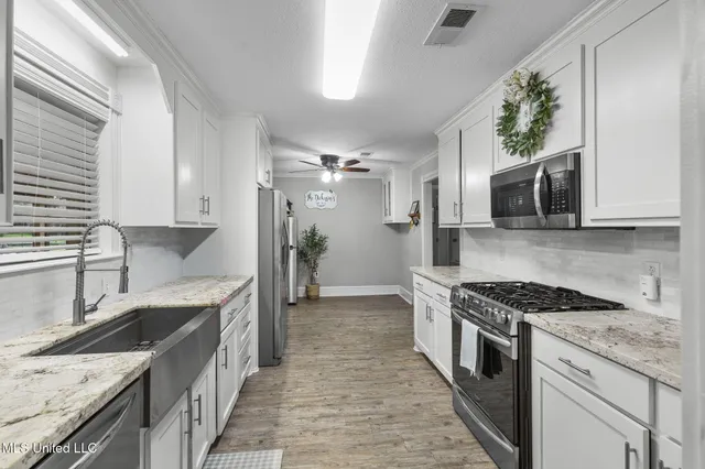 $309,500 | 203 Northwest 4th Street, Flora, MS 39071