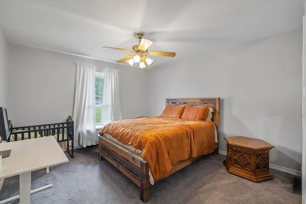 $2,400 | 108 Granada Square, Canton, TX 75103