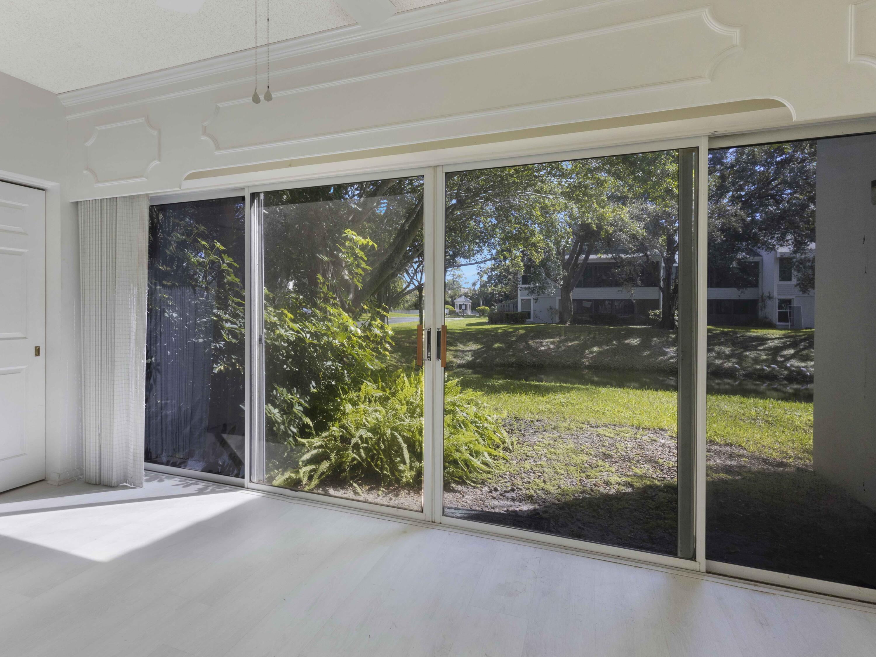 6245 Old Court Road, Unit 102 Boca Raton, FL 33433 - Photo 29 of 39 Sun Room 2