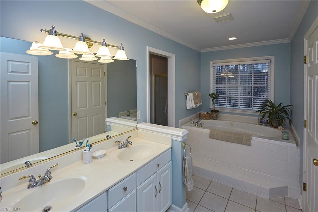 6425 Rustinburg Road Clemmons, NC 27012 - Photo 13 of 22 Gallery Image 13