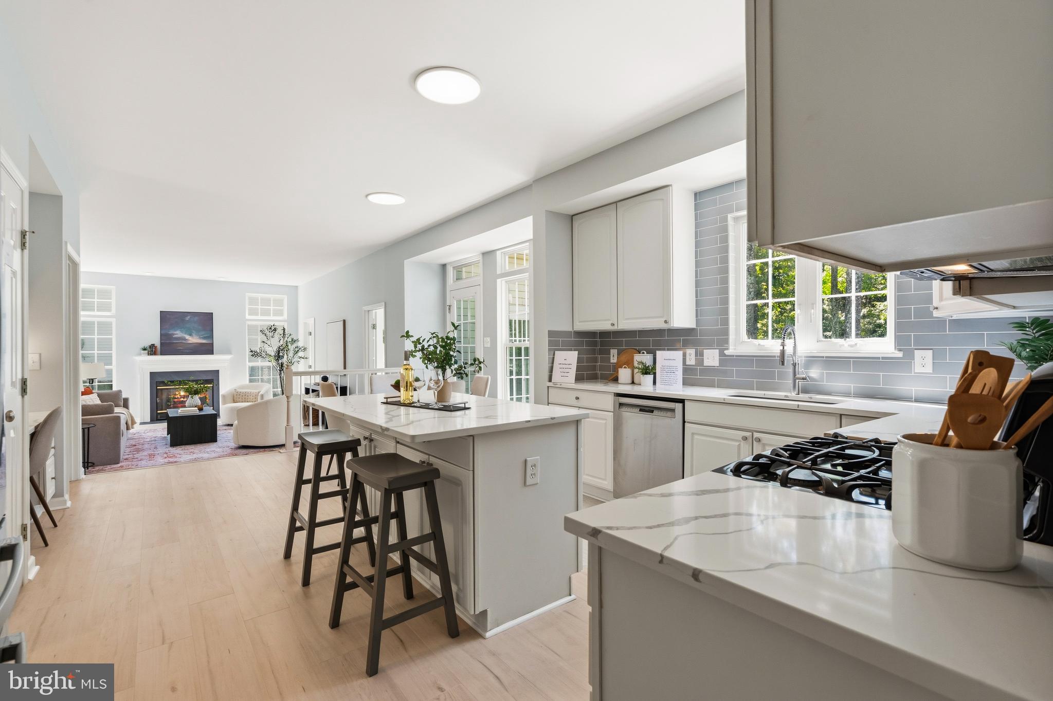 6733 Catskill Road Lorton, VA 22079 - Photo 23 of 62 Kitchen