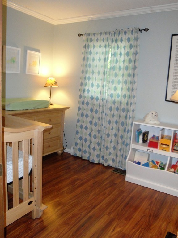 7 Carey Road Sturbridge, MA 01566 - Photo 14 of 27 a room with toys and wooden floor