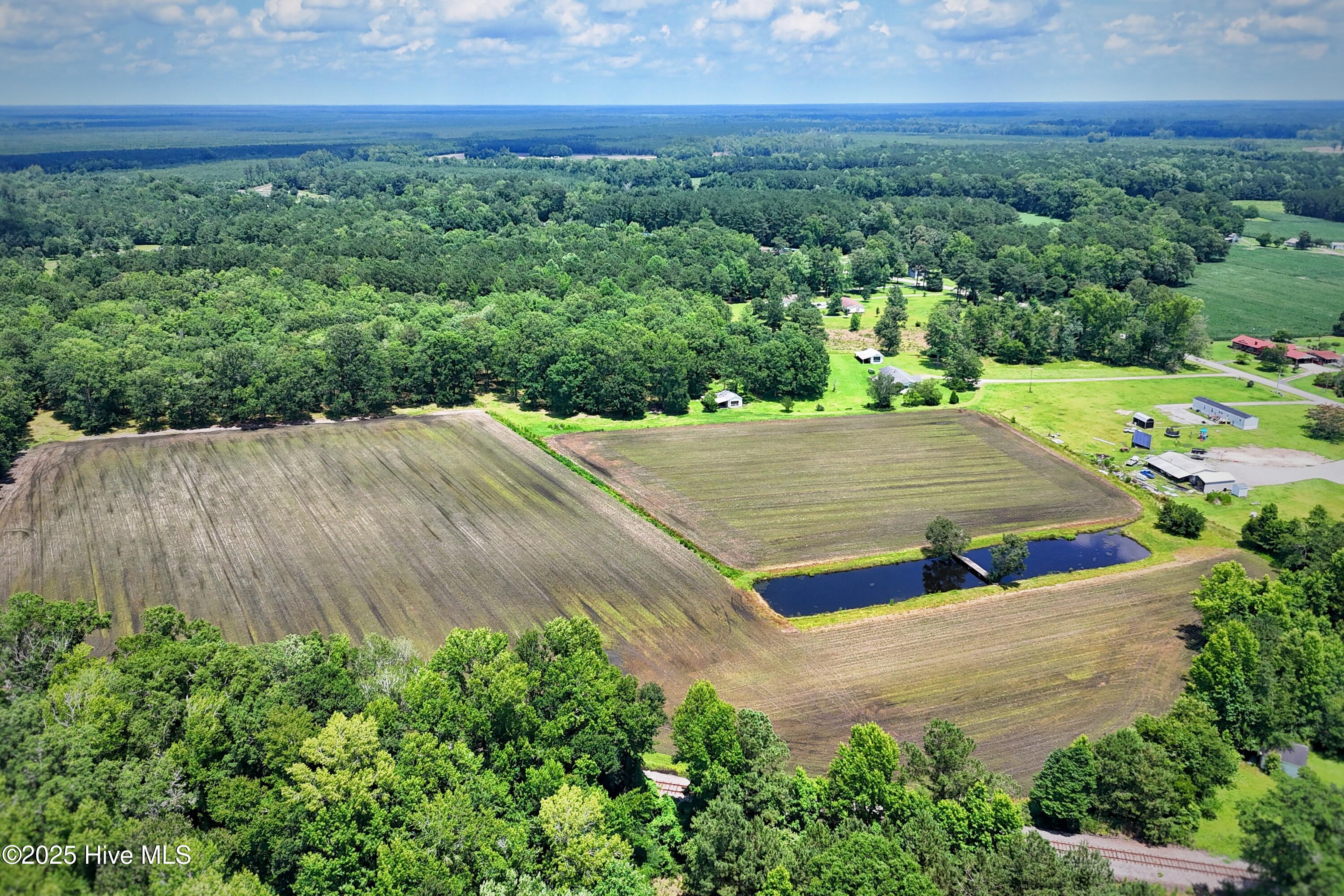 205 Hudnell Road Vanceboro, NC 28586 - Photo 7 of 71 205 Hudnell Road, Ernul, NC 28527