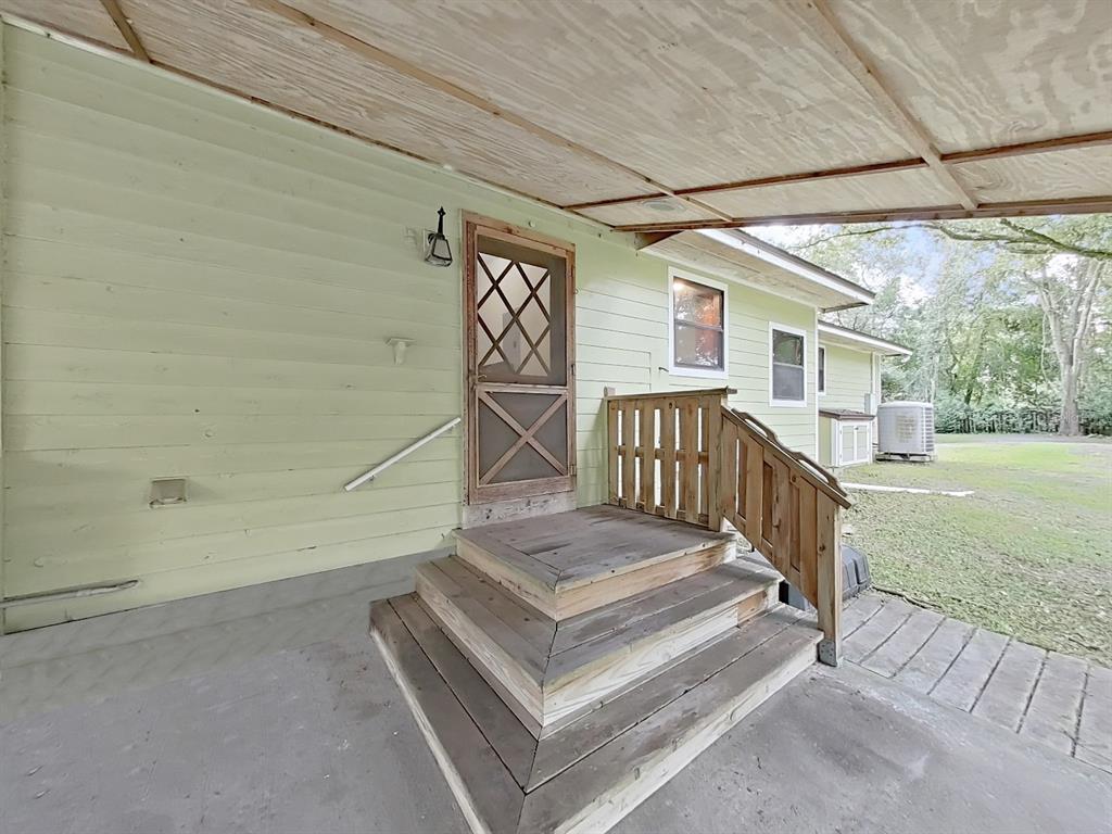 6075 Country Club Road Zephyrhills, FL 33544 - Photo 32 of 42 Gallery Image 32