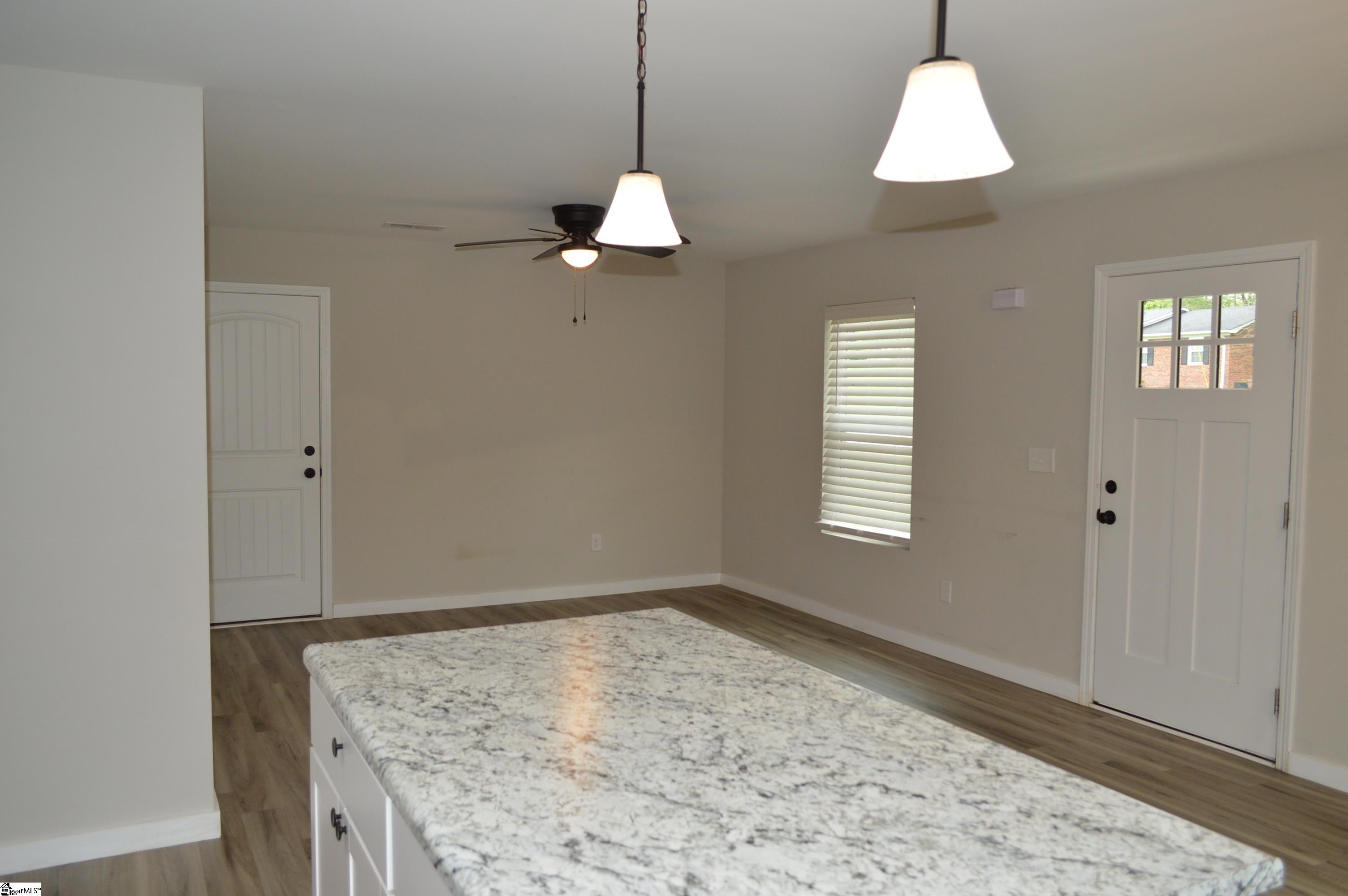 91 Saluda Road Moore, SC 29369 - Photo 6 of 15