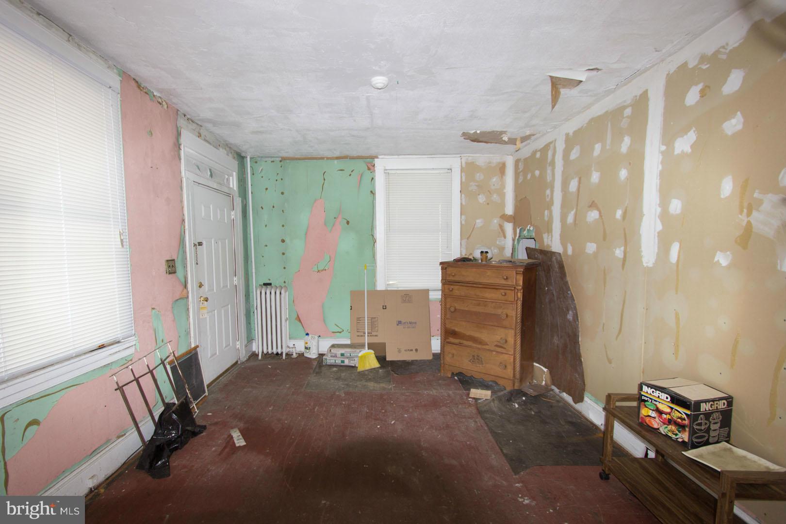 7201 Belair Road Baltimore, MD 21206 - Photo 4 of 14 Interior (General)