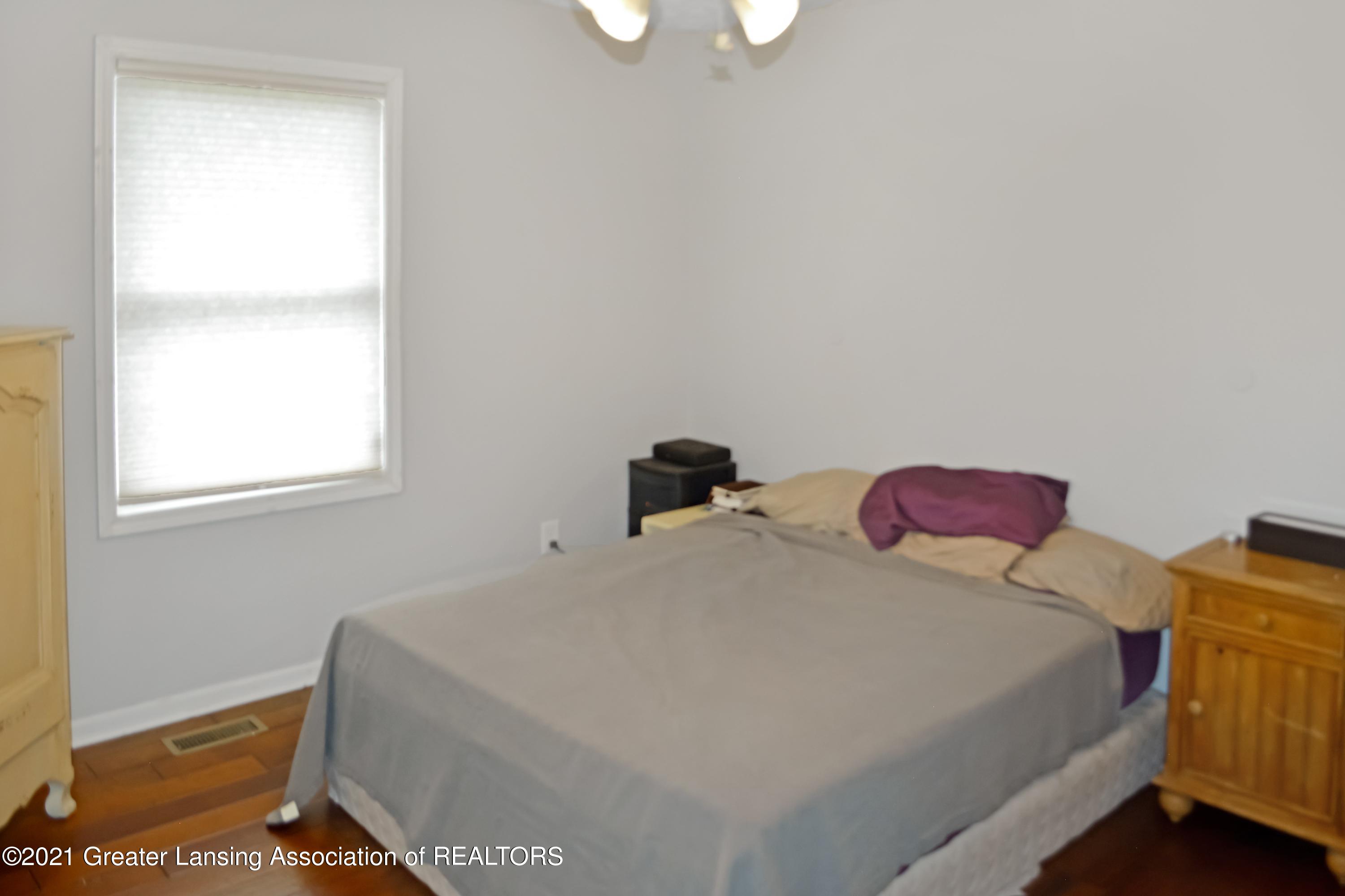4703 Mulliken Road Charlotte, MI 48813 - Photo 12 of 24 DSC_0496