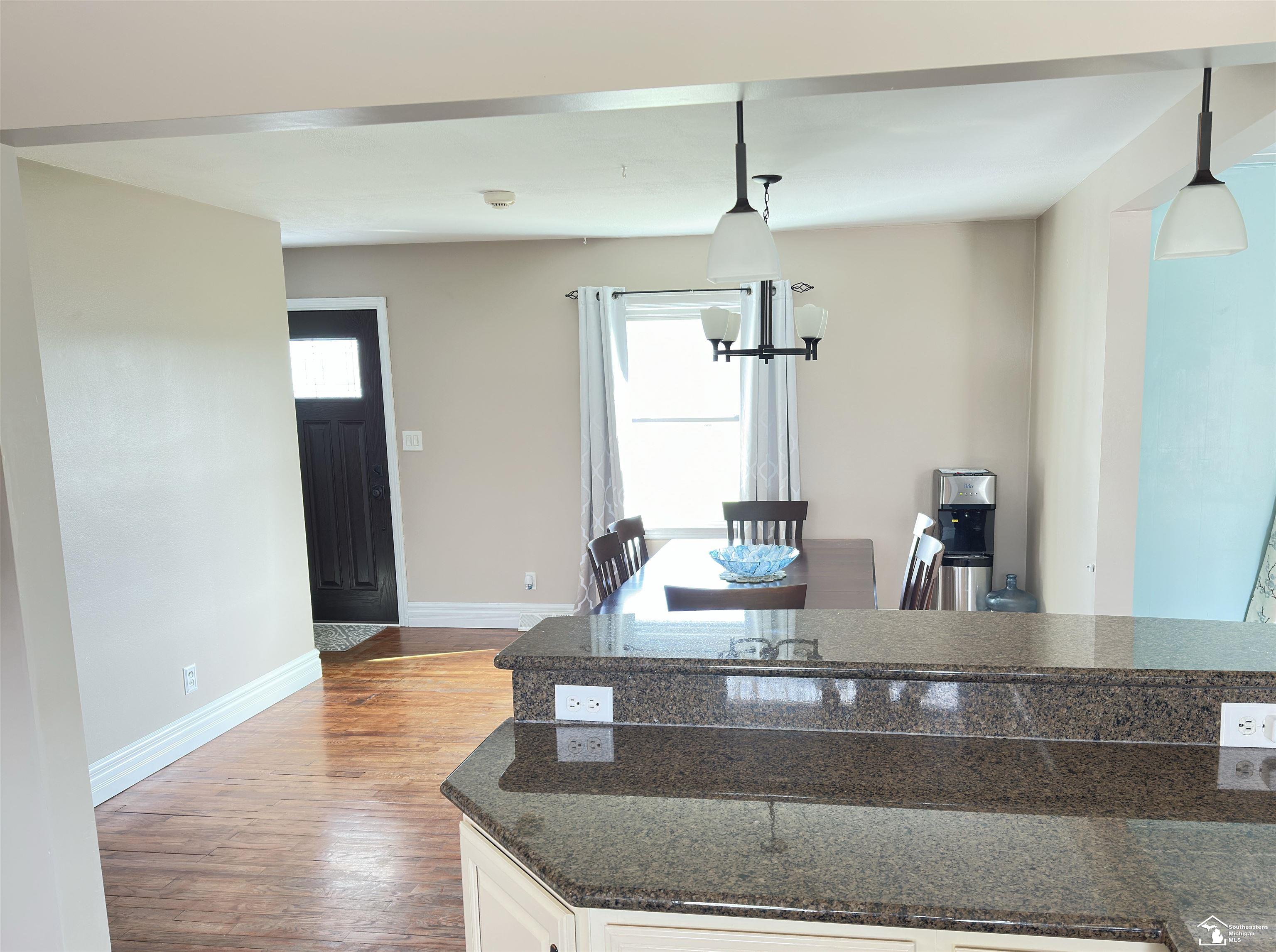 907 West Russell Road Tecumseh, MI 49286 - Photo 12 of 23