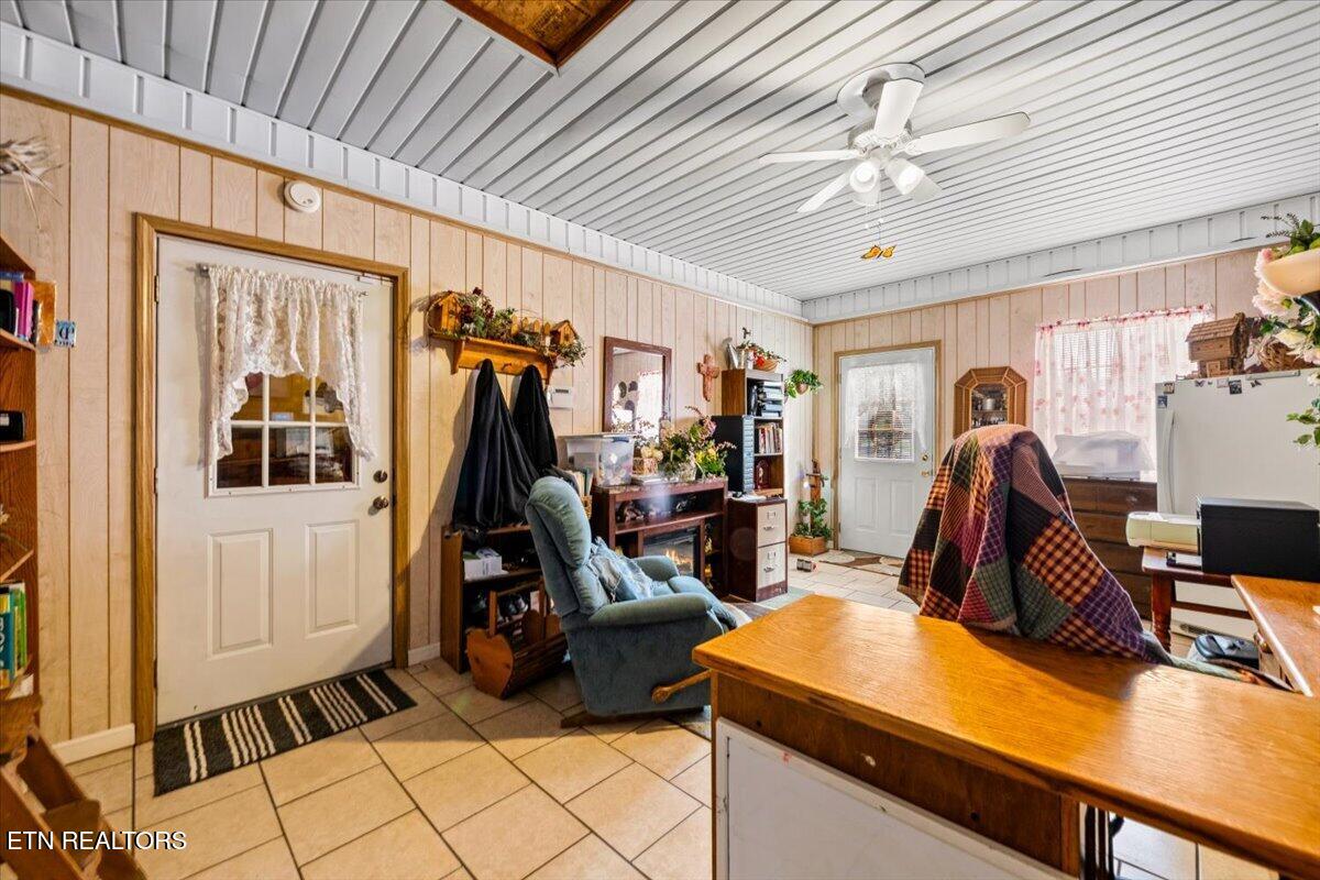 177 Thomas Road Speedwell, TN 37870 - Photo 31 of 46 41-177 Thomas Rd