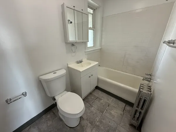 $1,175 | 5912 West 26th Street, Unit 3A, Cicero, IL 60804