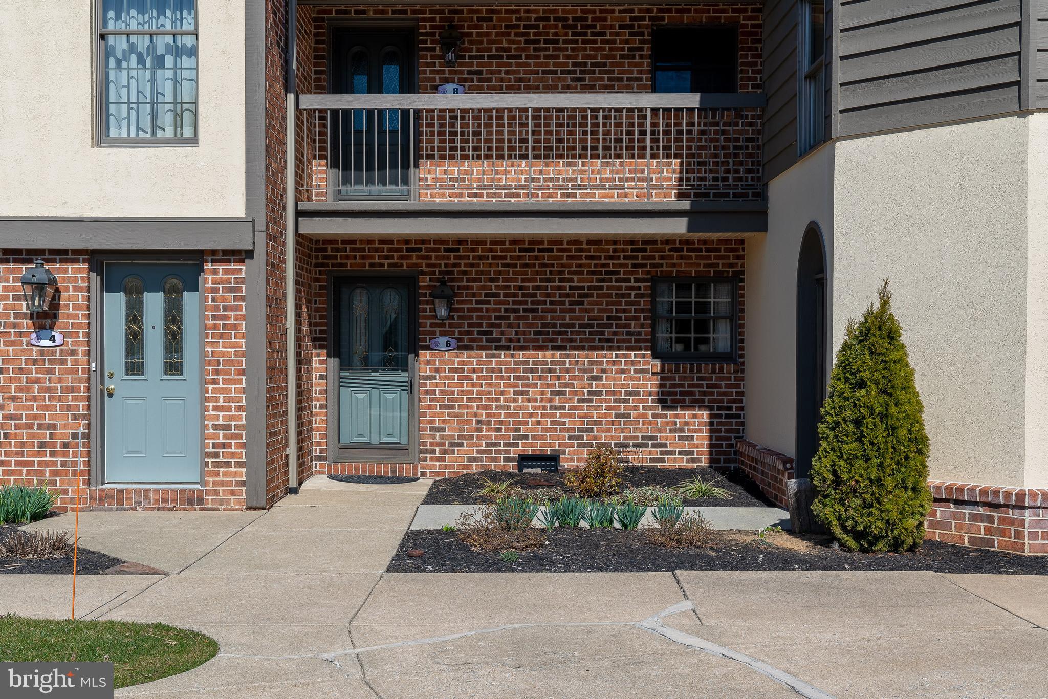 6 Amberly Way Lititz, PA 17543 - Photo 1 of 25