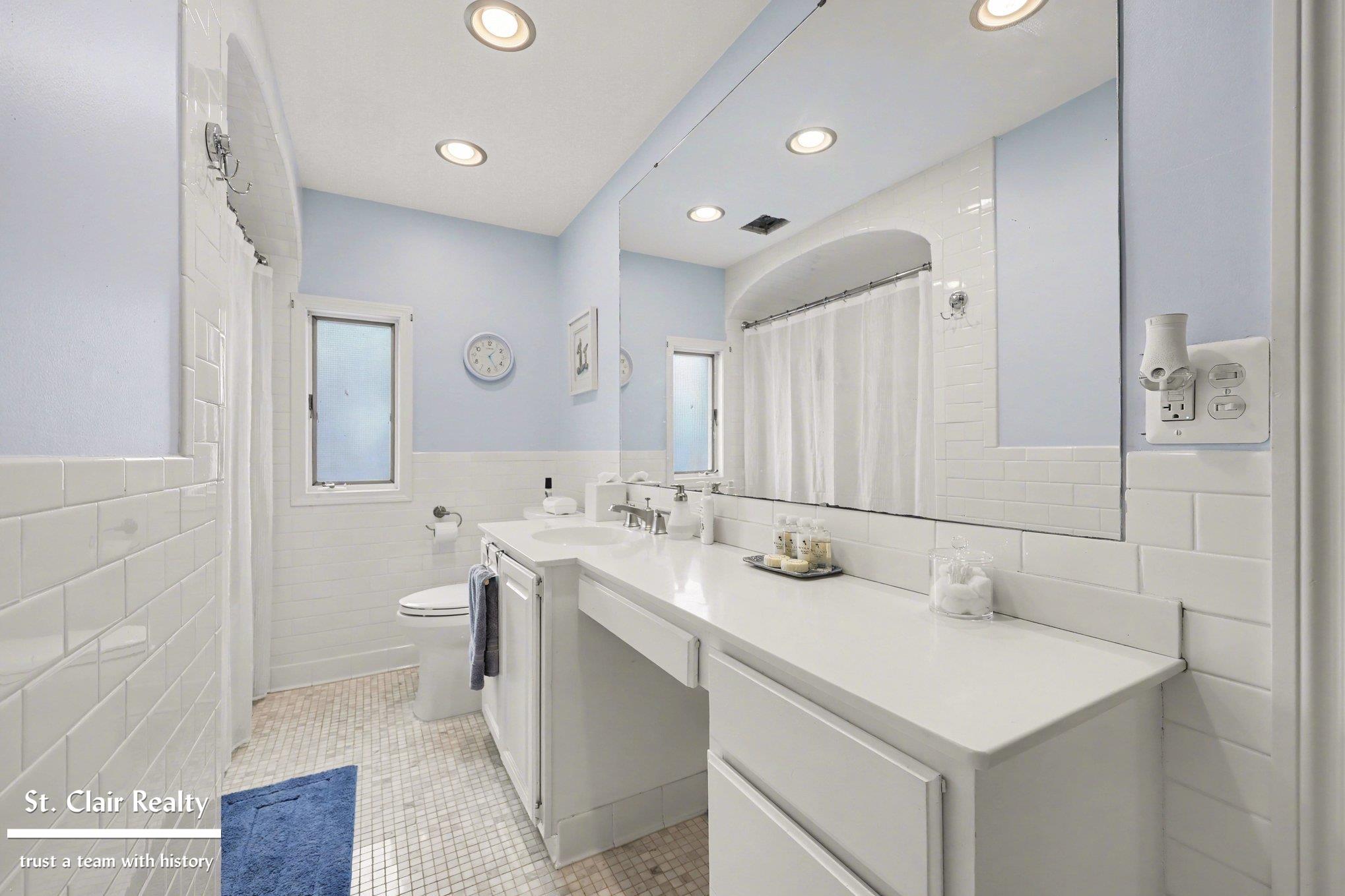 915 North Riverside Avenue St. Clair, MI 48079 - Photo 24 of 38