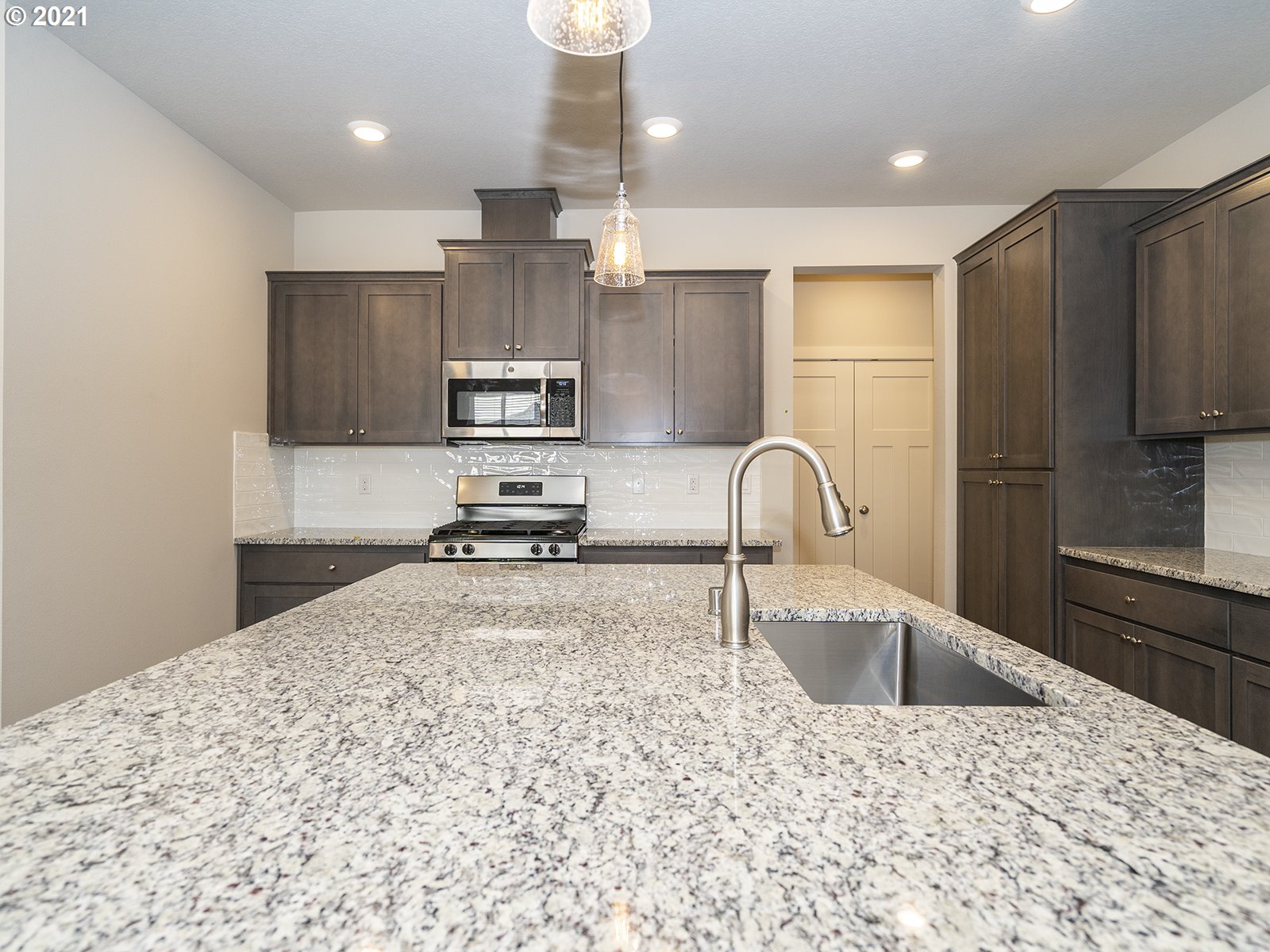 8855 North Appleton Circle Camas, WA 98607 - Photo 10 of 29