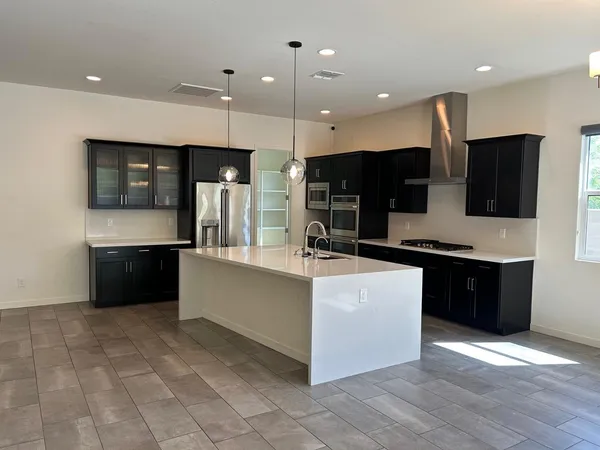 $4,200 | 1141 East La Mirada Drive, Phoenix, AZ 85042