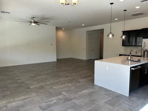 $4,200 | 1141 East La Mirada Drive, Phoenix, AZ 85042