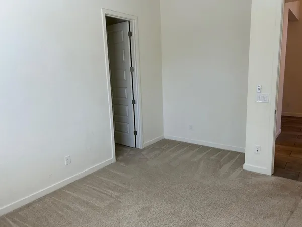 $4,200 | 1141 East La Mirada Drive, Phoenix, AZ 85042