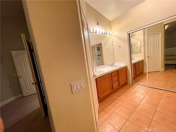 $5,195 | 21 Belcanto, Mission Viejo, CA 92692