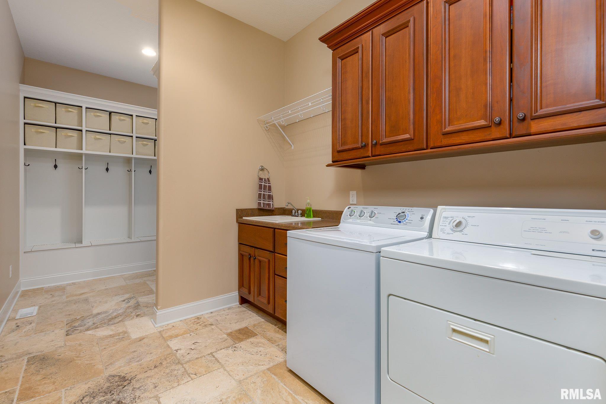 3214 Westminster Road Bettendorf, IA 52722 - Photo 30 of 44 Gallery Image 30