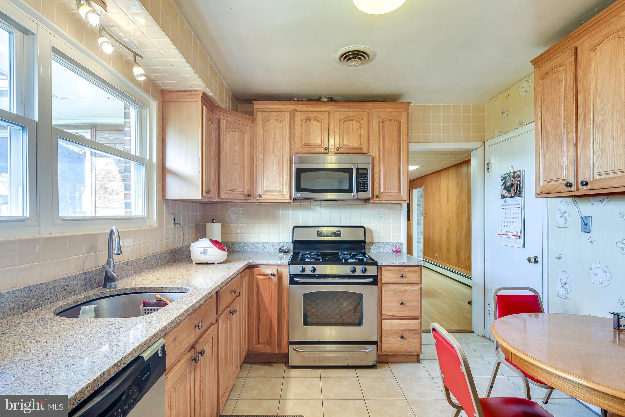 4107 Pine Hill Road Baltimore, MD 21236 - Photo 3 of 21 Gallery Image 3