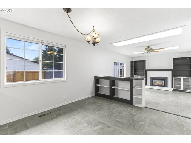 $496,950 | 2020 Southwest Laura Court, Troutdale, OR 97060