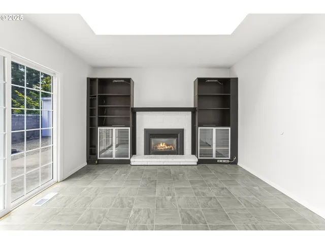 $496,950 | 2020 Southwest Laura Court, Troutdale, OR 97060