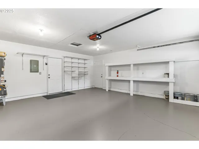 $496,950 | 2020 Southwest Laura Court, Troutdale, OR 97060