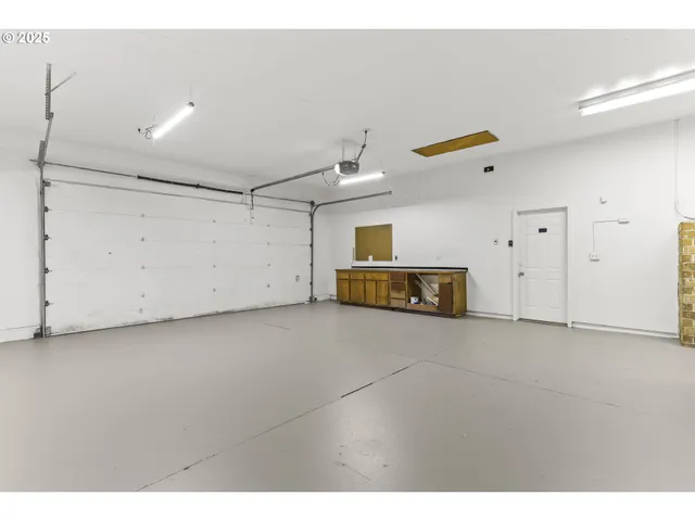 $496,950 | 2020 Southwest Laura Court, Troutdale, OR 97060