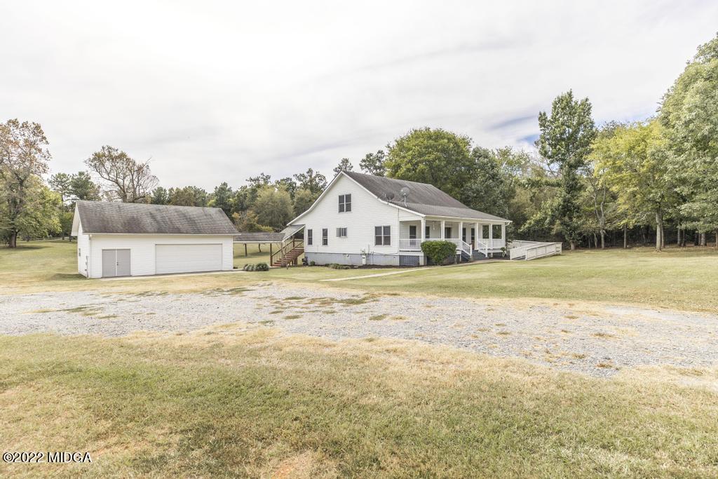911 Lassiter Road Forsyth, GA 31029 - Photo 8 of 55 911 Lassiter Rd 13