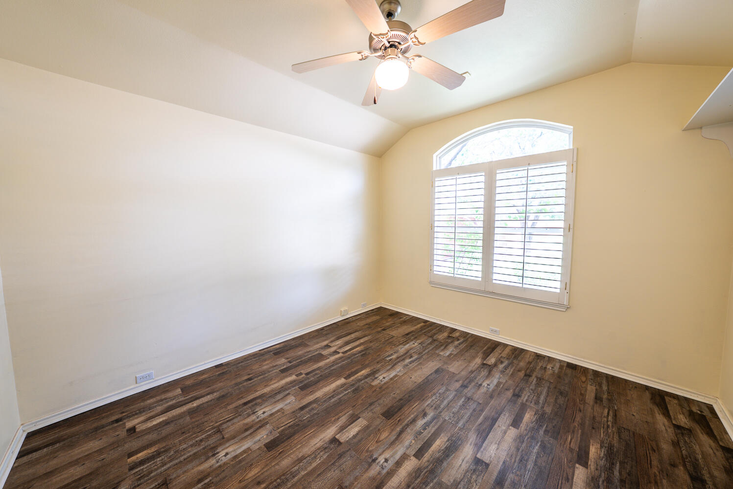 10907 Raleigh Avenue Lubbock, TX 79424 - Photo 15 of 27 DSC00971