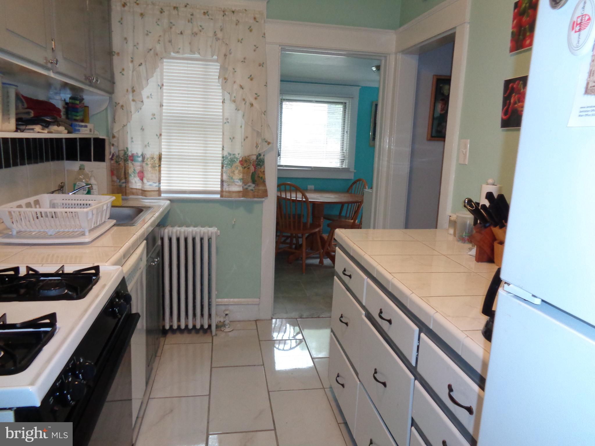 130 Gladstone Road Lansdowne, PA 19050 - Photo 11 of 34 Kitchen