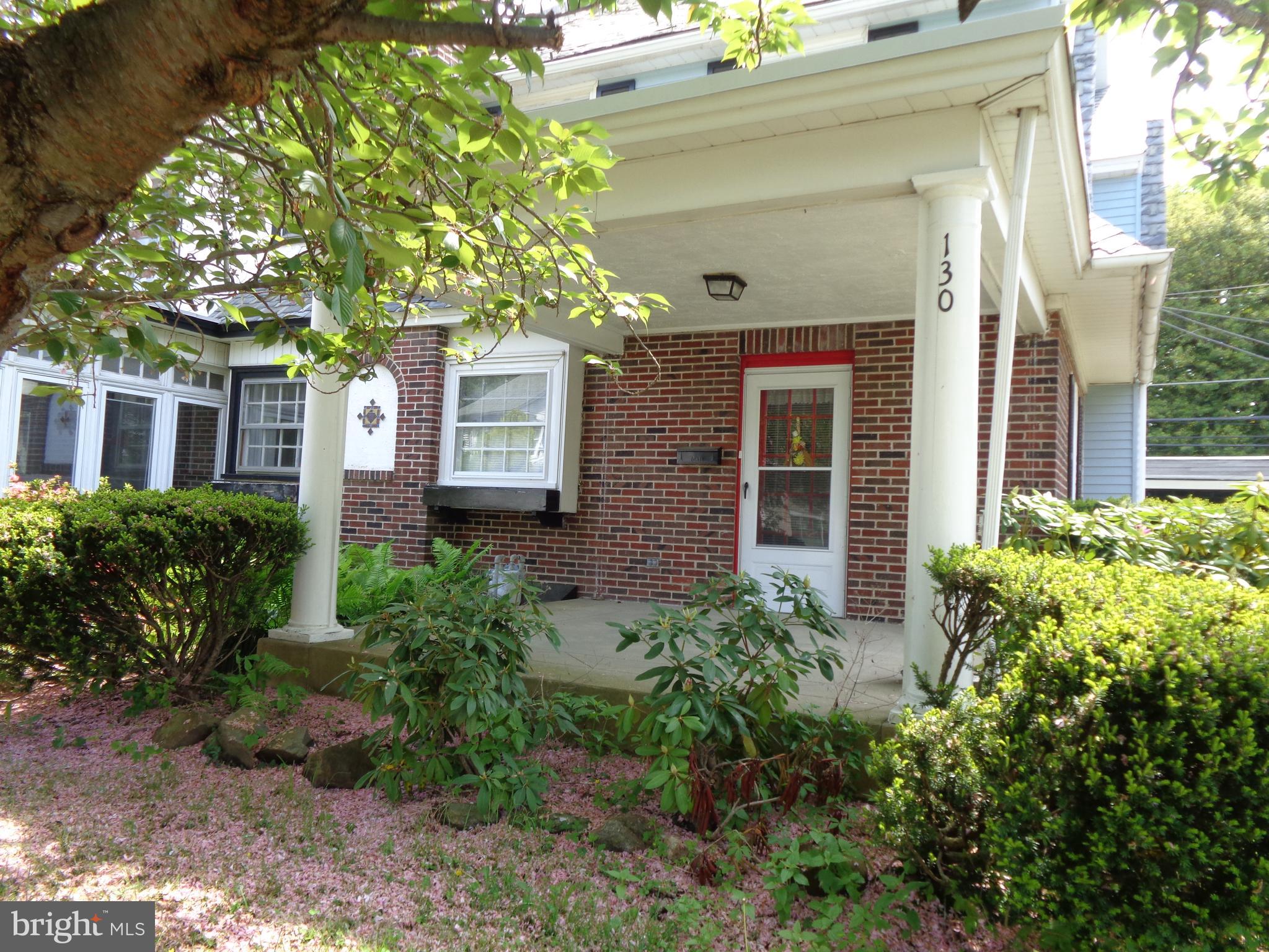 130 Gladstone Road Lansdowne, PA 19050 - Photo 3 of 34 Front porch