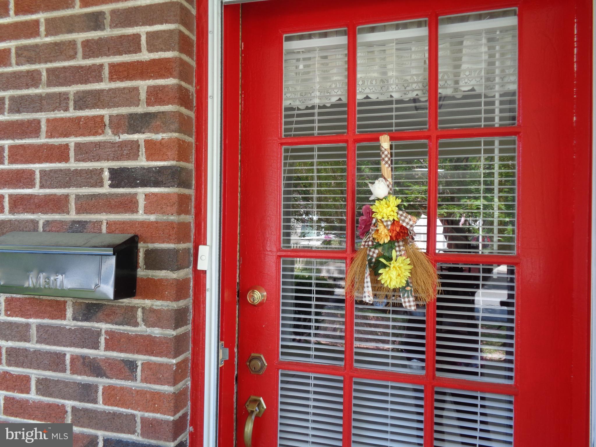 130 Gladstone Road Lansdowne, PA 19050 - Photo 5 of 34 Second front door