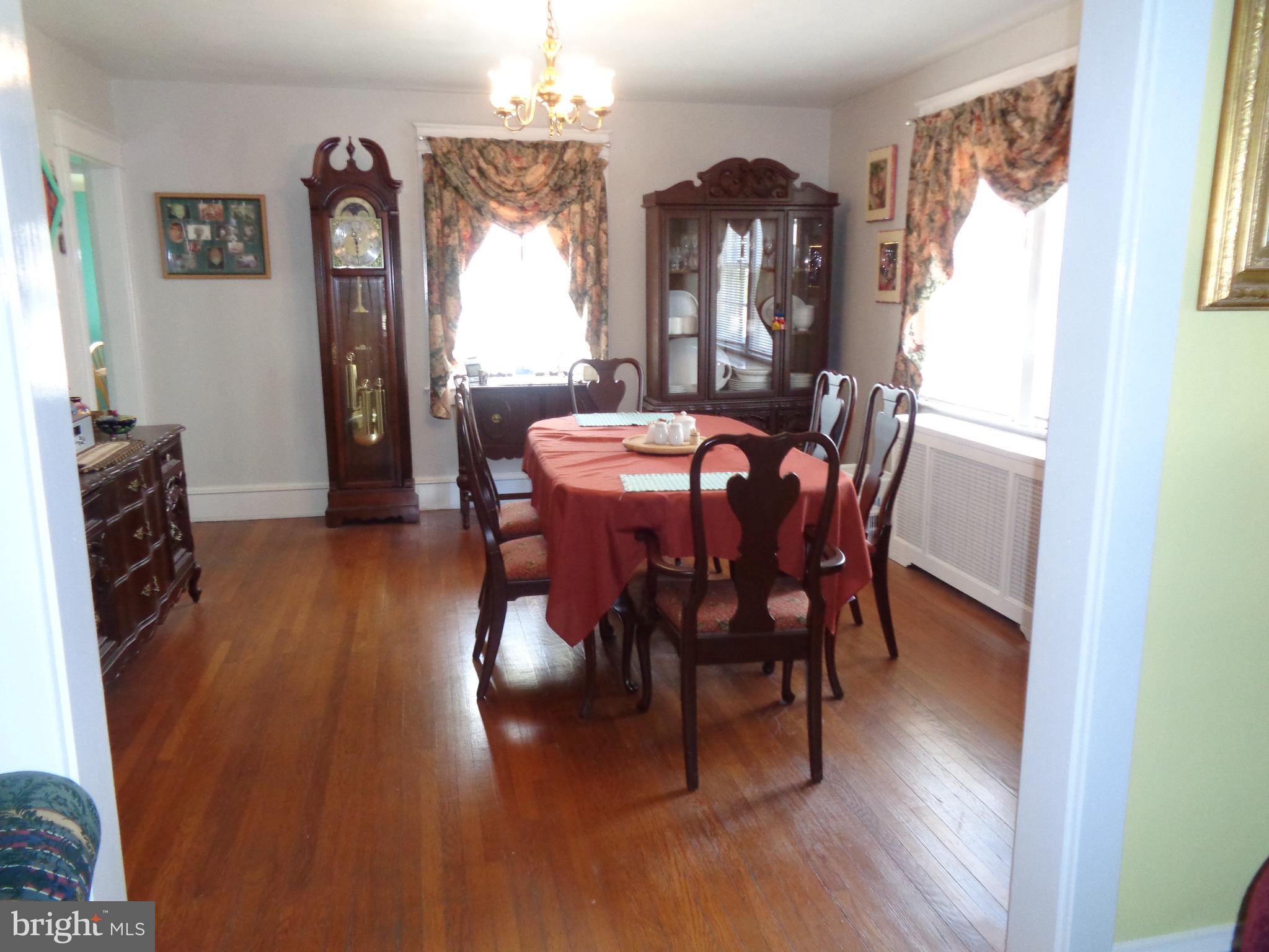 130 Gladstone Road Lansdowne, PA 19050 - Photo 9 of 34 Dining room
