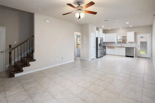 $2,450 | 9900 Prairie Dog Lane, McKinney, TX 75071
