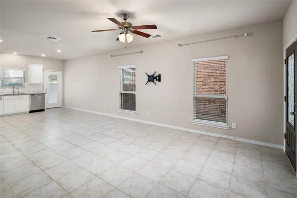 $2,450 | 9900 Prairie Dog Lane, McKinney, TX 75071