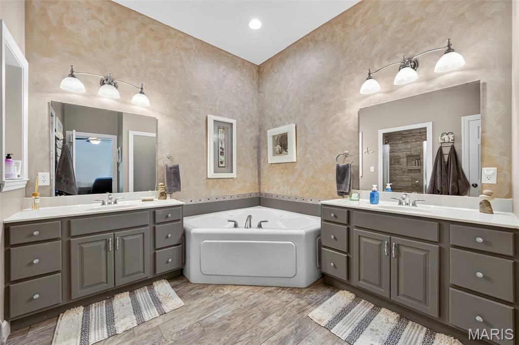 3840 Rooster Ridge Lane Defiance, MO 63341 - Photo 37 of 83 Gallery Image 37