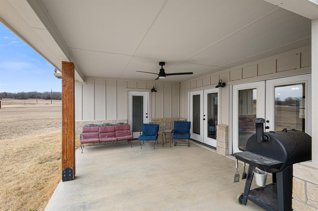 476 Silverleaf Drive Sunset, TX 76270 - Photo 37 of 40 a view of a livingroom with furniture