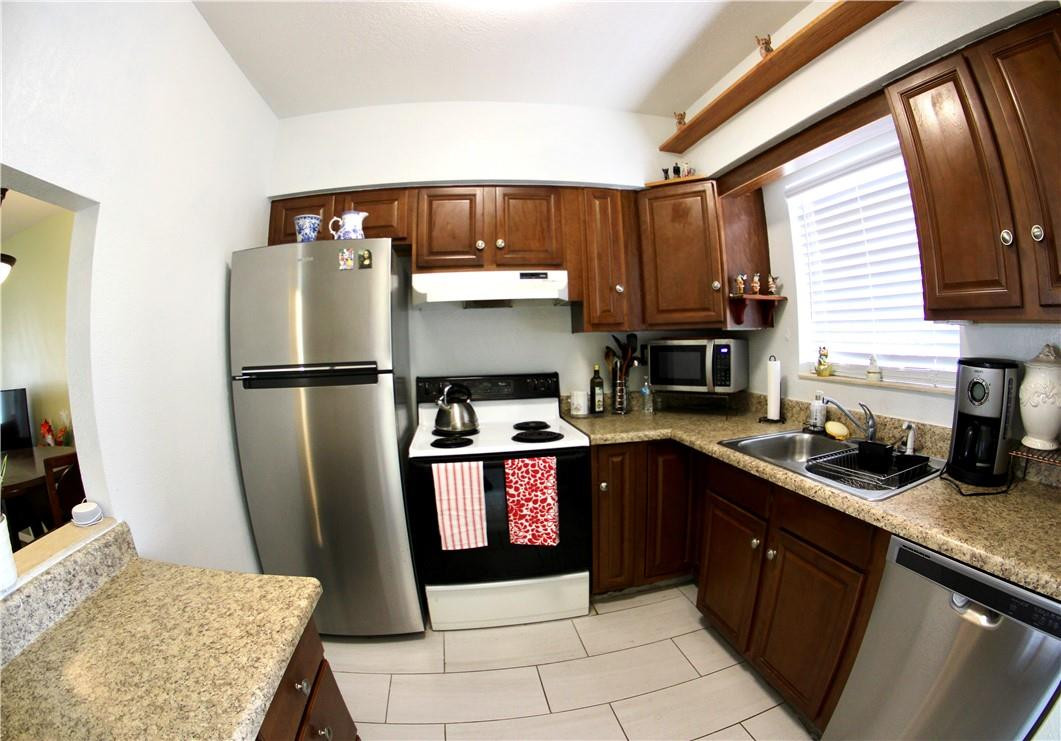 6550 Winfield Boulevard, Unit 101 Margate, FL 33063 - Photo 5 of 22 Photo 5