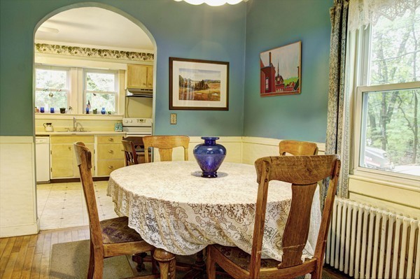 121 Dunstable Road Chelmsford, MA 01863 - Photo 4 of 30