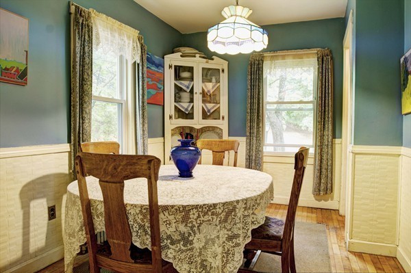 121 Dunstable Road Chelmsford, MA 01863 - Photo 5 of 30