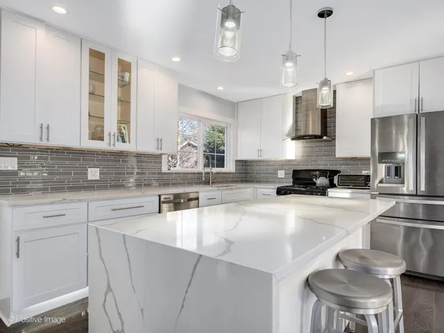 $625,000 | 325 West Park Avenue, Wheaton, IL 60187