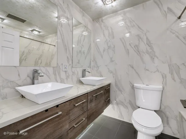 $625,000 | 325 West Park Avenue, Wheaton, IL 60187