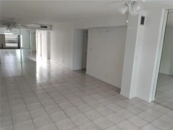 $2,000 | 3050 Northwest 42nd Avenue, Unit C103, Coconut Creek, FL 33066