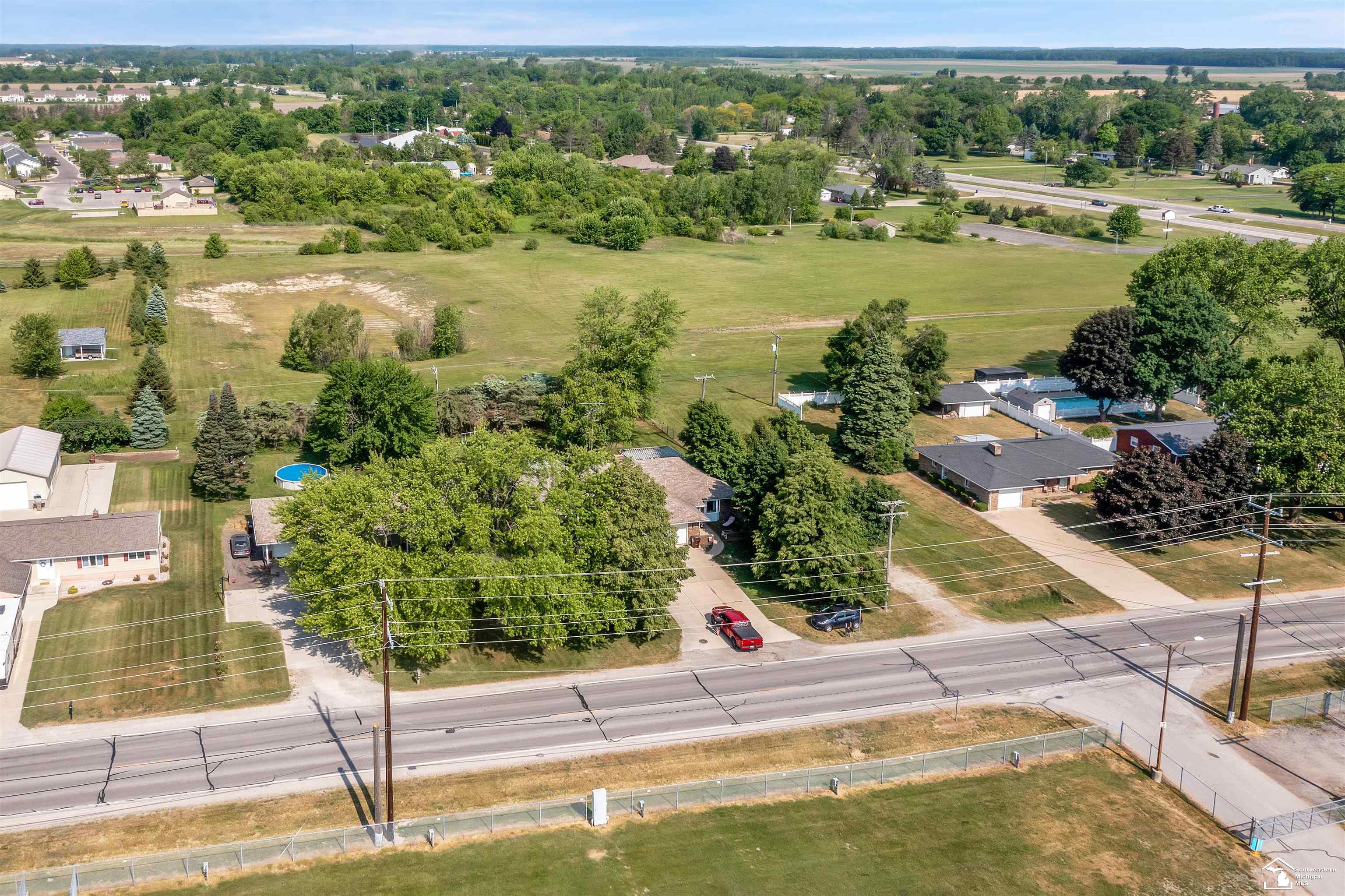 800 South Raisinville Road Monroe, MI 48161 - Photo 24 of 35 50111059-23.JPG