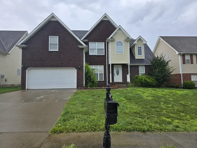 $1,995 | 3529 Southwood Drive, Clarksville, TN 37042