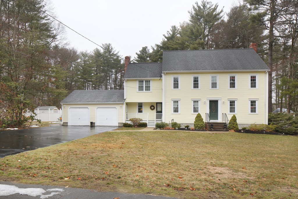 34 Great Rock Road Hanover, MA 02339 - Photo 1 of 25 Gallery Image 1