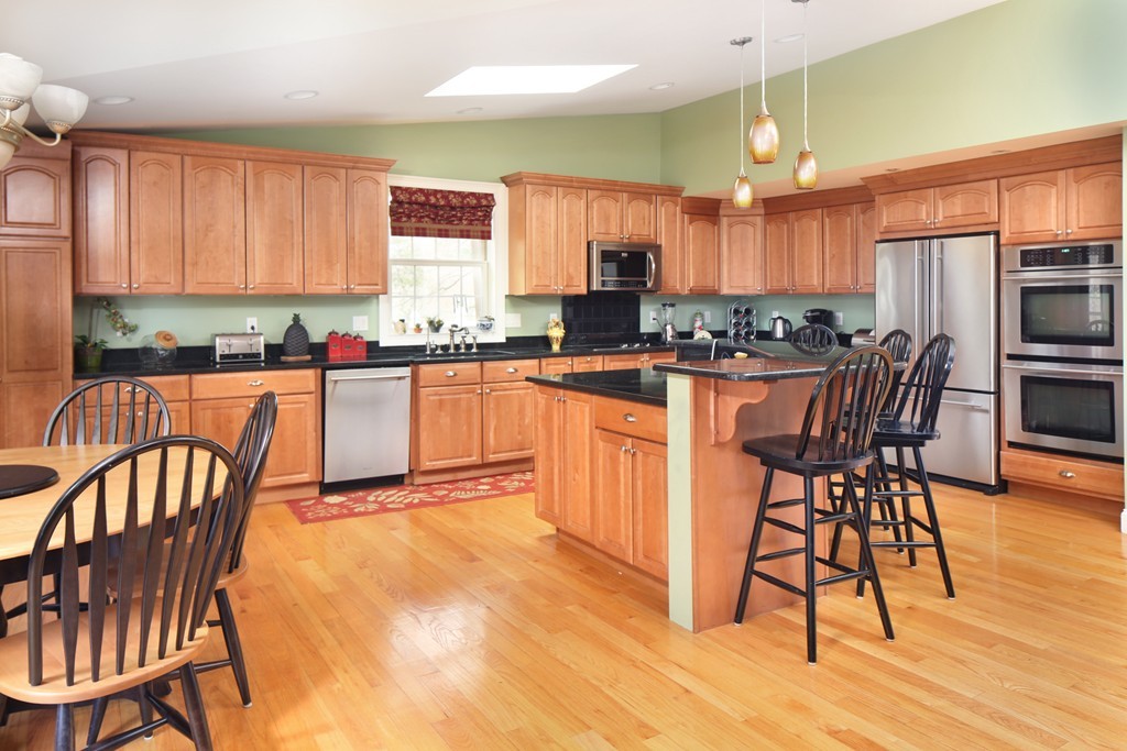 34 Great Rock Road Hanover, MA 02339 - Photo 7 of 25 Gallery Image 7
