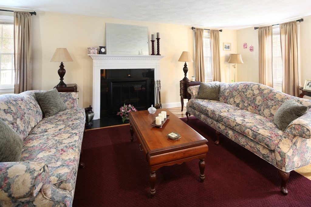 34 Great Rock Road Hanover, MA 02339 - Photo 8 of 25 Gallery Image 8