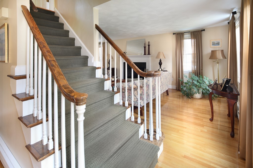 34 Great Rock Road Hanover, MA 02339 - Photo 9 of 25 Gallery Image 9