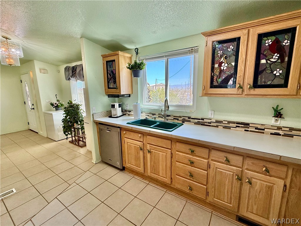 1949 Elgin Road Golden Valley, AZ 86413 - Photo 11 of 41